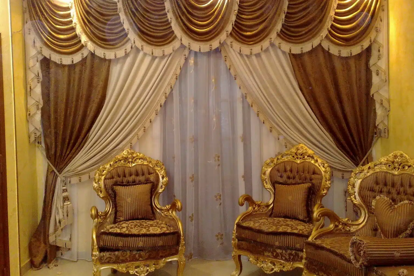 Rèm Phong Cách Cổ Điển